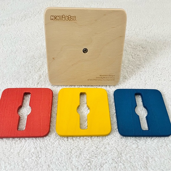 Monti Kids New in Box Montessori Peg Maze - Picture 3 of 6